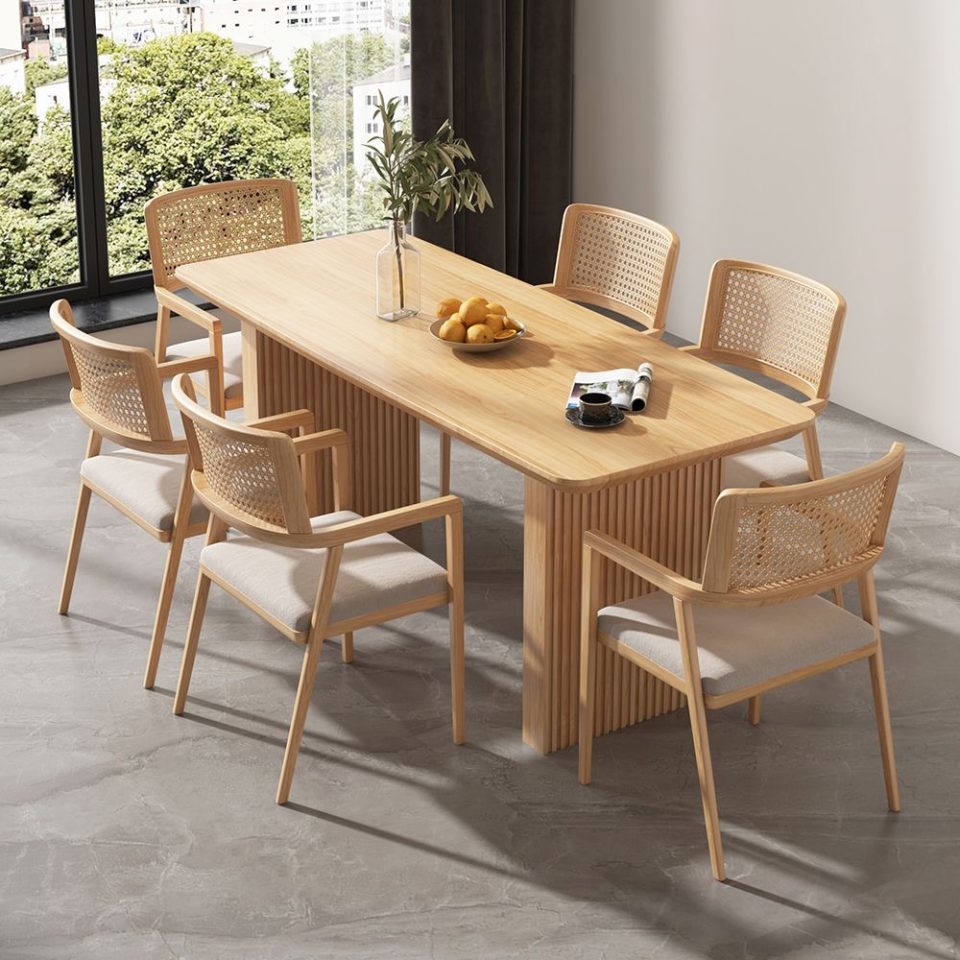 OakAura Dining Set